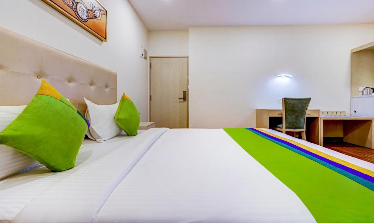 Treebo Galaxy Suites Mathikere 벵갈루루 외부 사진