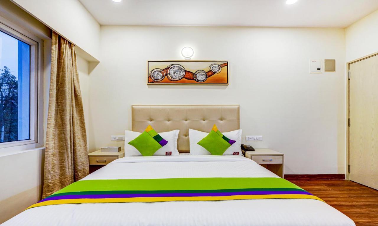 Treebo Galaxy Suites Mathikere 벵갈루루 외부 사진