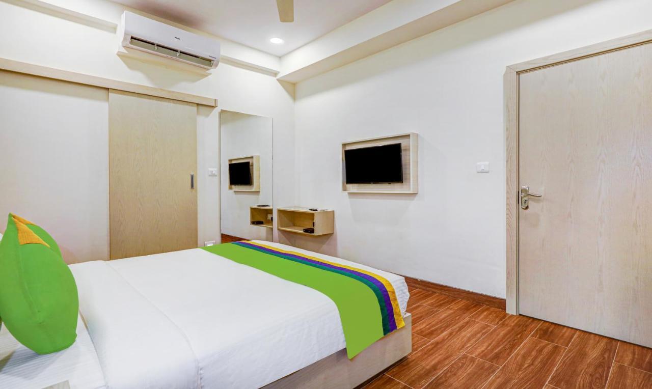 Treebo Galaxy Suites Mathikere 벵갈루루 외부 사진